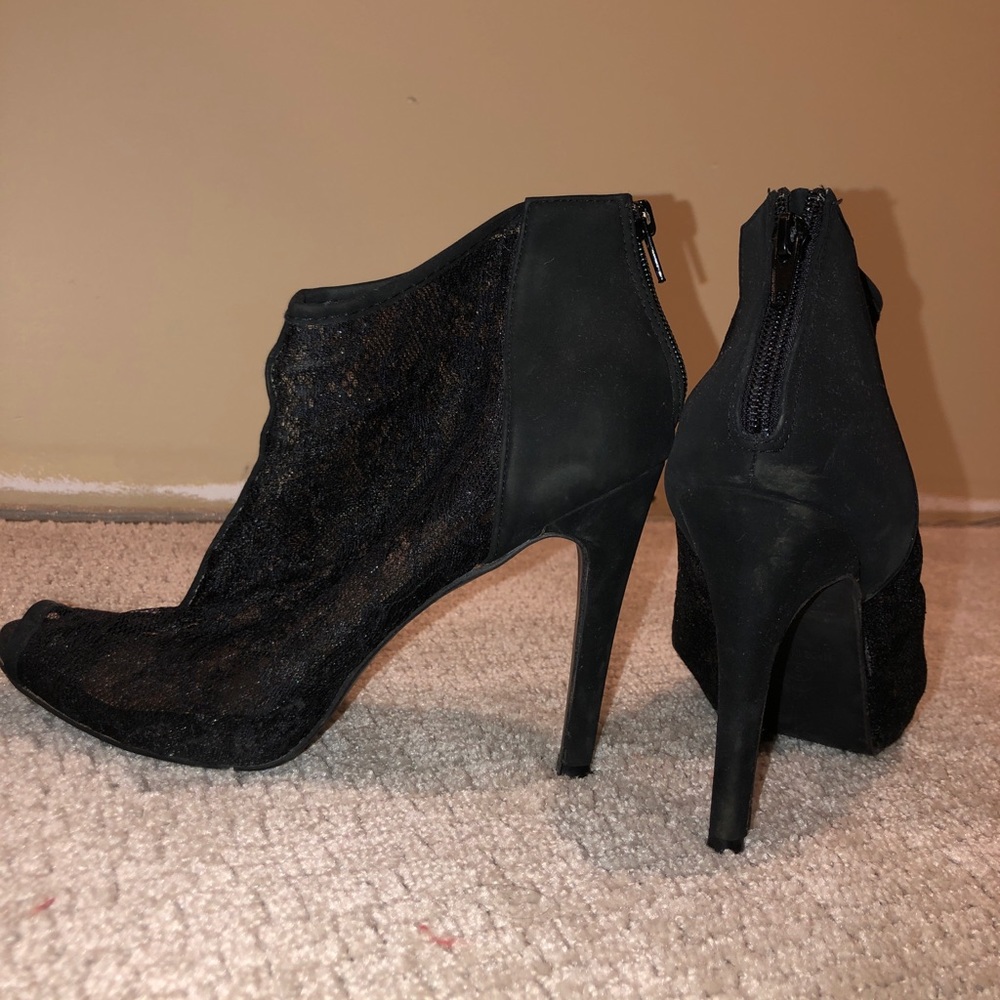 CUTE STILETTOS - Picture 3 of 4